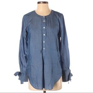 LOFT sz XS blue long sleeve w ties button up shirt